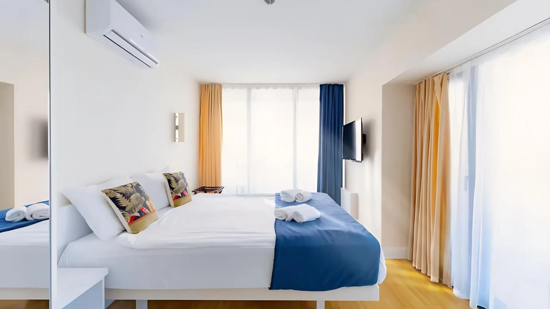 Batumi Seaview Orbi City Aparthotel 0*,  Georgia