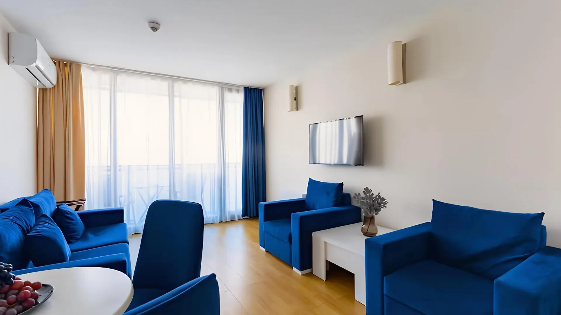 Batumi Seaview Orbi City Aparthotel 0*,