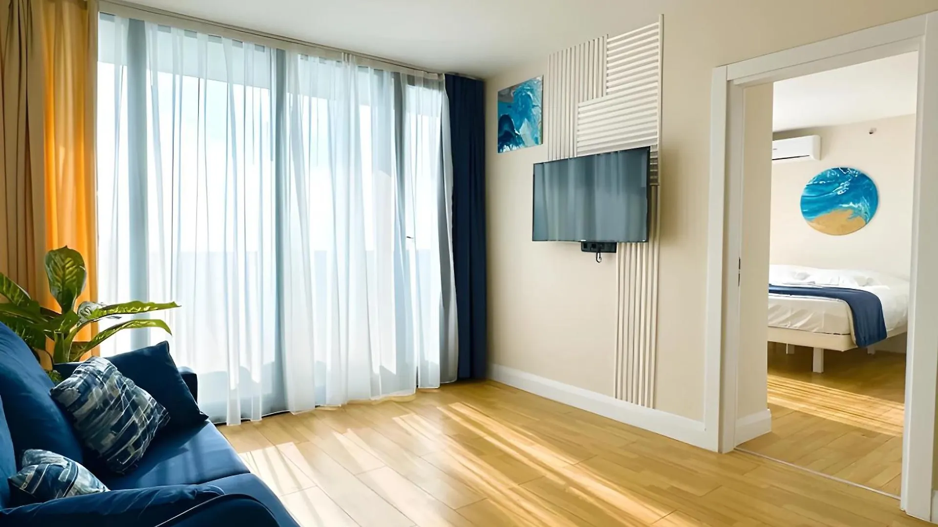 Batumi Seaview Orbi City Aparthotel 0*,
